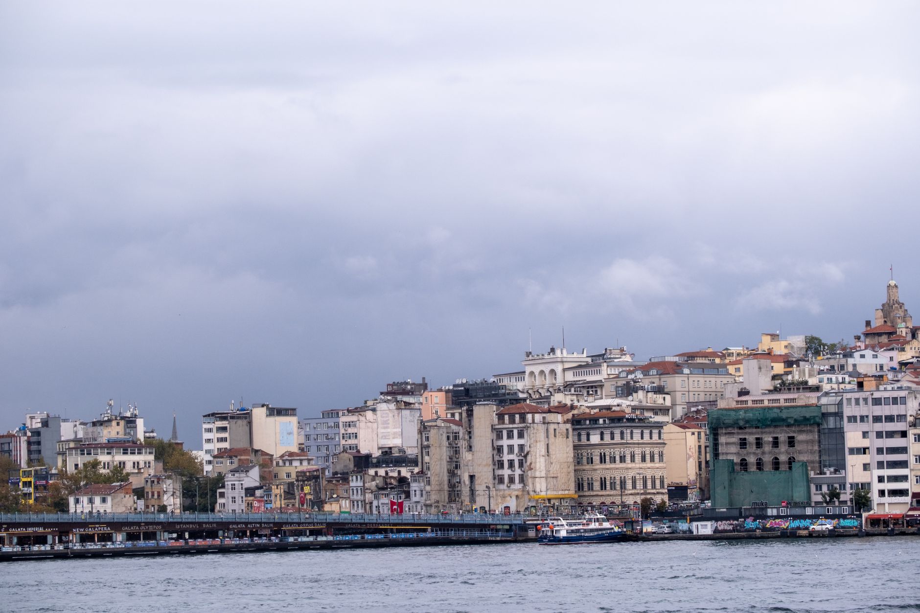 Scenic view of Istanbul's cityscape featuring historic buildings and waterfront, ideal for medical travelers.