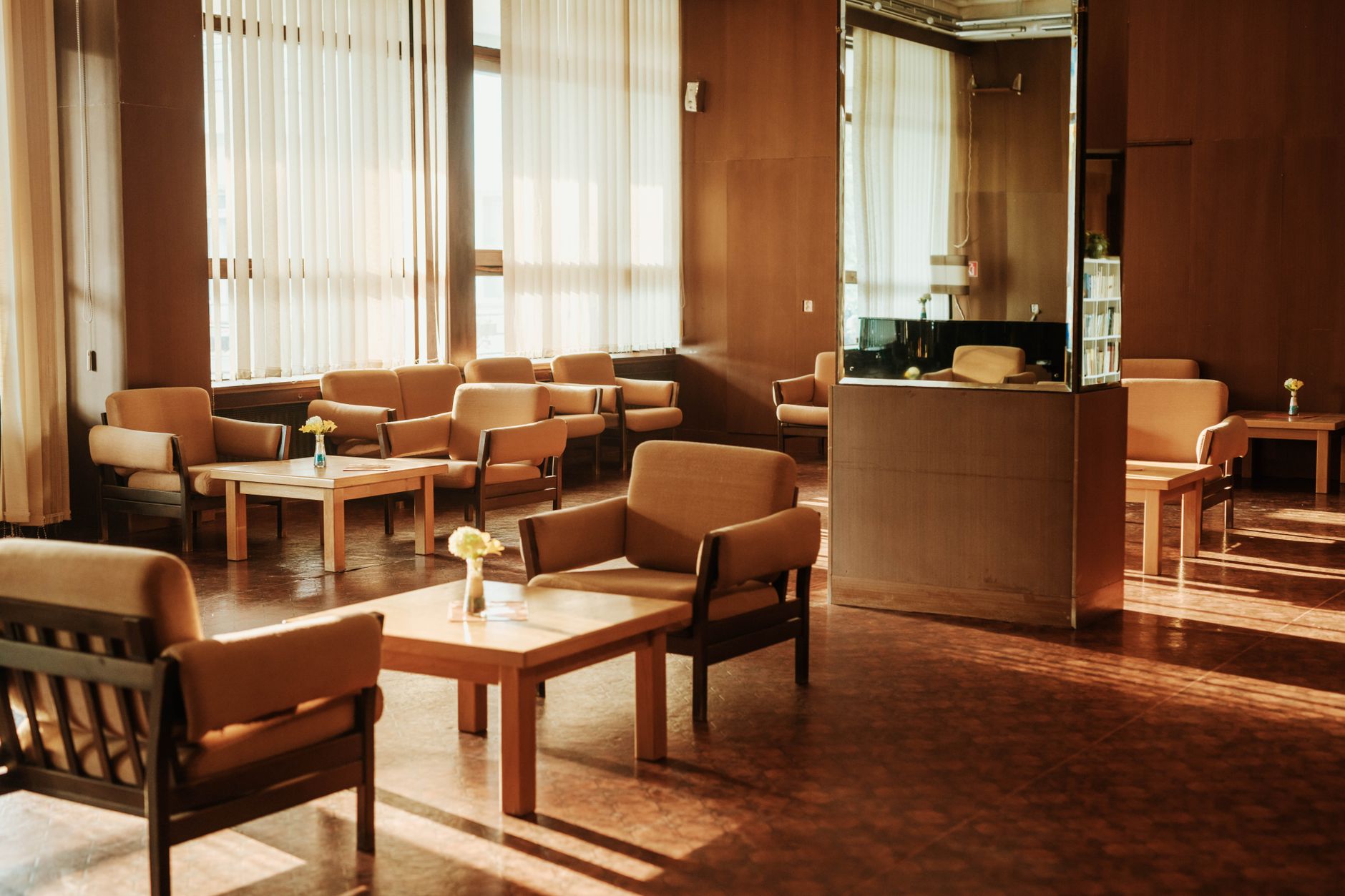 Comfortable seating in a peaceful meditation room at a Turkish hospital.